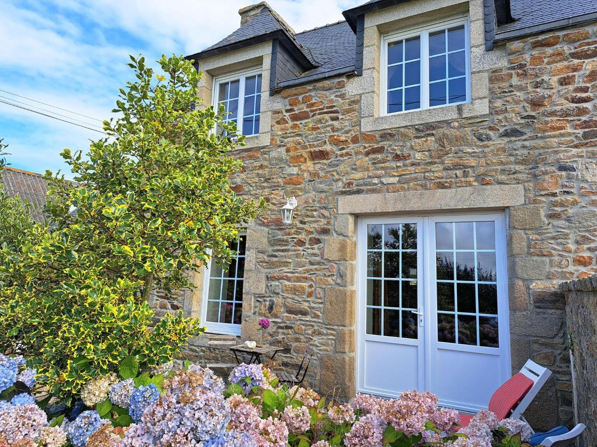 Natural Stone House Close To The Sea, Lannilis Exterior photo